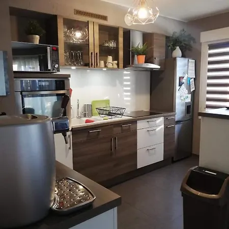 Les Cedres - Jacuzzi, Terrasse & Jardin - Wifi - Stationnement Gratuit Dans La Rue Estrasburgo