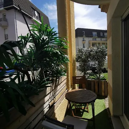 Les Cedres - Jacuzzi, Terrasse & Jardin - Wifi - Stationnement Gratuit Dans La Rue Apartamento