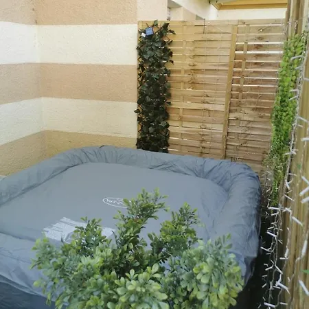 Les Cedres - Jacuzzi, Terrasse & Jardin - Wifi - Stationnement Gratuit Dans La Rue * Strasbourg