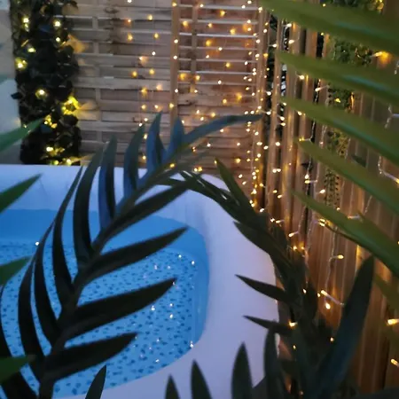 Les Cedres - Jacuzzi, Terrasse & Jardin - Wifi - Stationnement Gratuit Dans La Rue Apartamento *