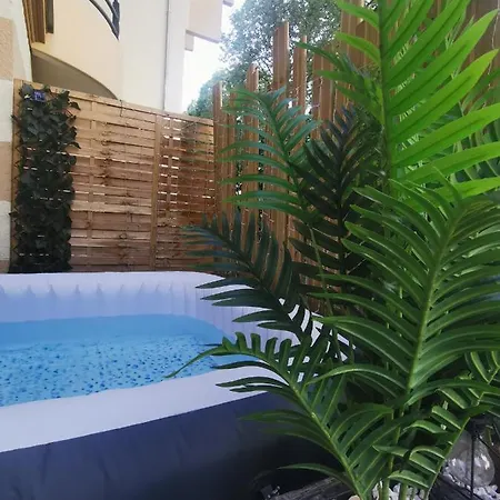 Les Cedres - Jacuzzi, Terrasse & Jardin - Wifi - Stationnement Gratuit Dans La Rue Apartamento Estrasburgo